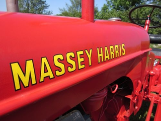 Illustration for article titled The Valmy, Wisconsin, Thresheree & Antique Machinery Show